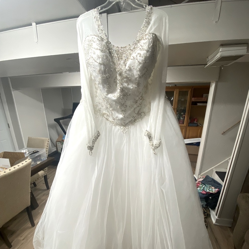 David’s bridal wedding dress custom sleeves size 18w